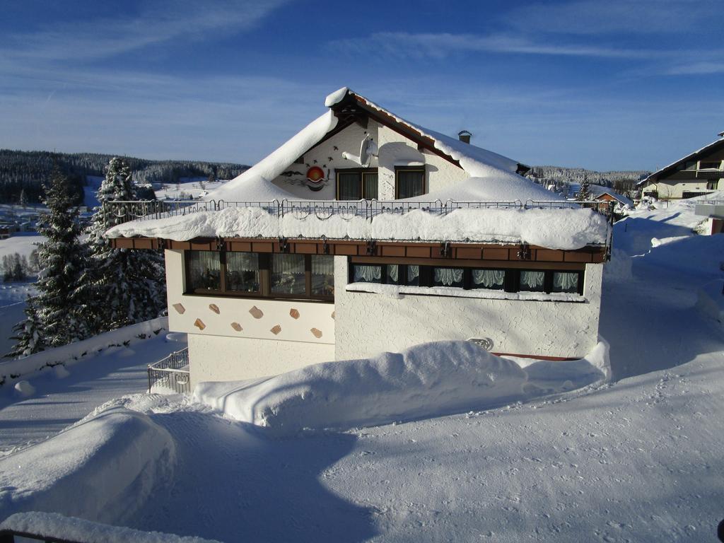 Grubstuben Hotel Schonach im Schwarzwald Exterior photo